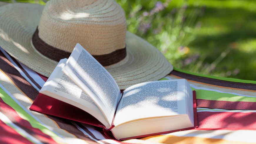 You are currently viewing LECTURES DE VACANCES – Futurs 1ères